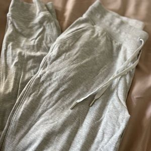 Lululemon luxtreme grey joggers size 8